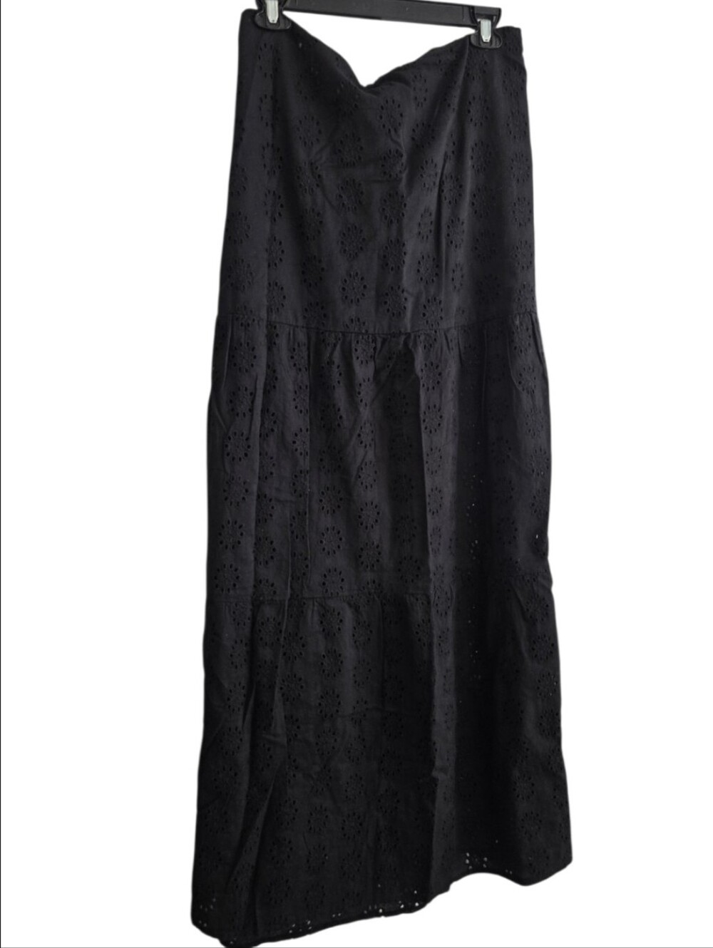 Boohoo Black Eyelet Tiered Maxi Skirt Size 14 in EUC